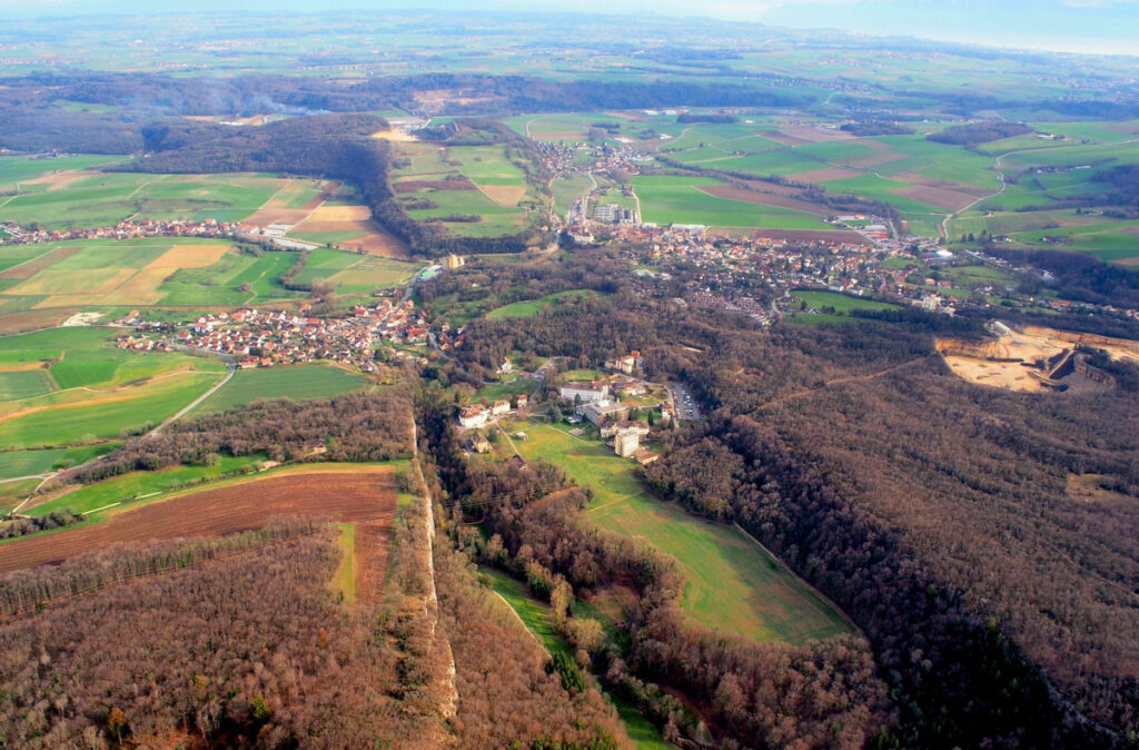 Saint-Loup au milieu du monde